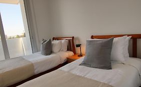 Phaedrus Living Coral Suites Aquatic